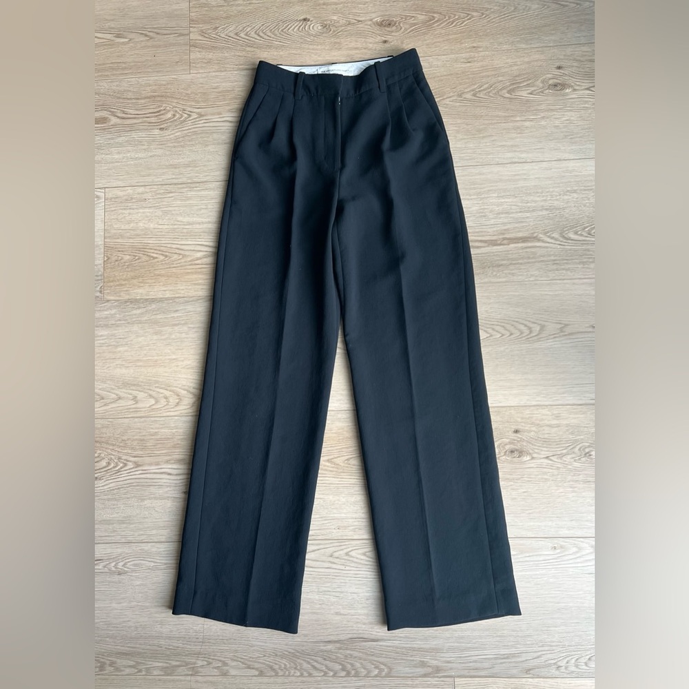 Aritzia The Effortless Pant™ - Crepette™ Sz 0 - Picture 5 of 12